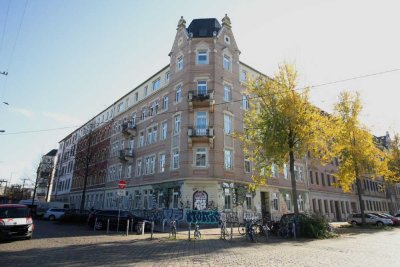 Frei werdende 3,5 Zimmer Maisonette im Denkmalensemble mit Möglichkeit zur Gartenpacht