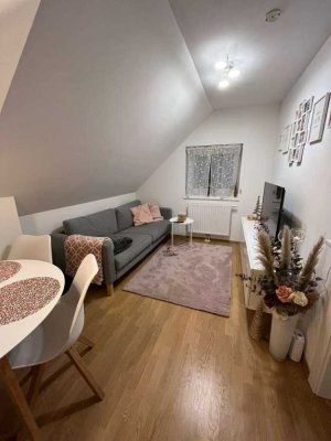Ansprechende und gepflegte 2-Zimmer-Wohnung mit EBK in Saarbrücken