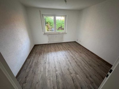 Helle EG Wohnung mit großem Garten zur Eigennutzung