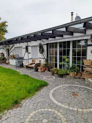 Charmanter Altbau mit Potenzial: Zweifamilienhaus in Grevenbroich-Barrenstein
