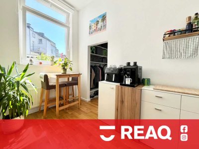 Studenten aufgepasst: Sanierte 1-Zimmer-Wohnung in ehemaligen Gutshof in Aachen Burtscheid!