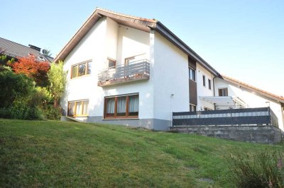 Lichtdurchflutete Wohnung mit sehr großer Terrasse