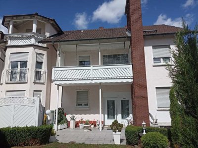 * Seit 1992 IMMO-ZAHN * Gepflegtes 2 (-3 ) Familien-Wohnhaus mit GARTEN & DOPPELGARAGE *