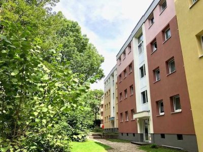 Helle 3-Zi.-Wohnung in Stadtrandlage