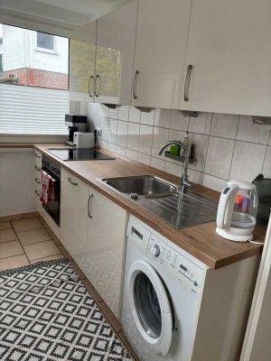 Untermiete bis 06/2025: voll möblierte 4-Zimmer Erdgeschosswohnung mit Garten in Bergen