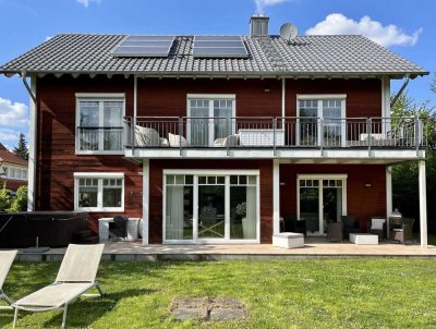 Natürliche Eleganz. Großes Anwesen in idyllischer Lage