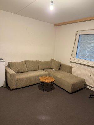 Mitbewohnerin gesucht 20m² WG-Zimmer sucht DRINGEND neue Bewohnerin ab Juni