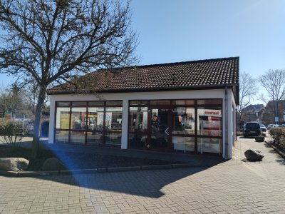 Alt - Haldensleben, zentral, Verkaufs-/Austellungsfläche neben Ladenzeile+Penny
