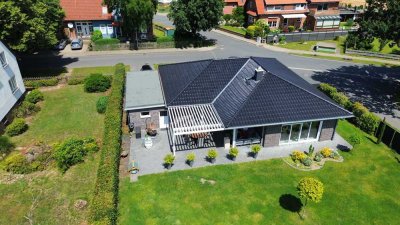 Smart-Home-Bungalow mit Wellnessgarten und Top-Ausstattung
