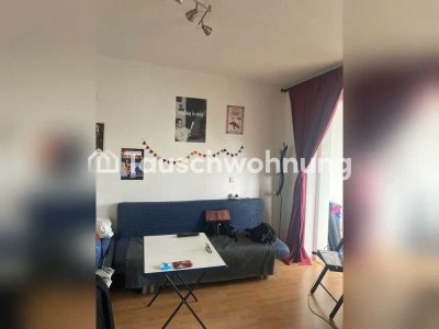 Tauschwohnung: 2-Zimmerwohnung mit separater Küche und Balkon.