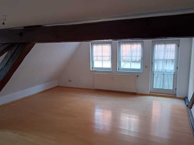 Charmanter Altbau im Stadtkern – 3-Zimmer-Wohnung mit rustikalem Flair