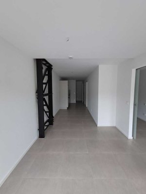 Terrassenwohnung mit 1 Schlafzimmer und moderner Ausstattung in Dortmund