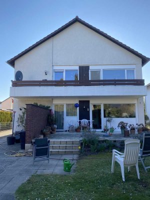 Großzügiges Zweifamilienhaus mit Traumgarten und viel  Platz für die Familie
