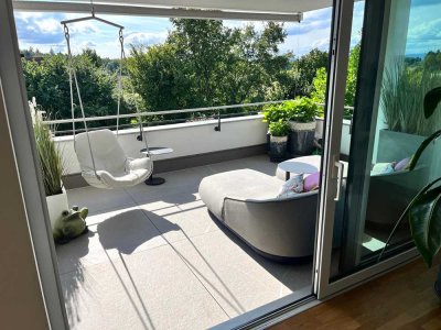 Kzfr. und auf Zeit beziehbar: Neuwertige, topp ausgestattete 4,5-Zi.-OG-Whg.  (möbliert mögl.)