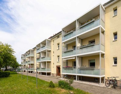 Ruhige 2-Raum-Wohnung mit Balkon und Wohnküche