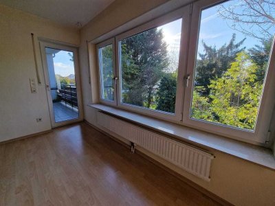 Wohnung im 1. OG – 3 Zimmer mit Balkon in gepflegtem Haus