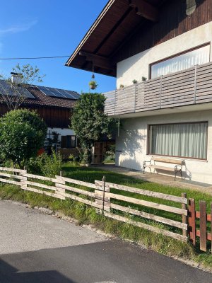 Erdgeschosswohnung mit Garten und Einbauküche 3 Zimmer 89m²