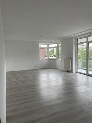 Schönes und helles Appartement in ruhiger Lage und großzügigem Balkon