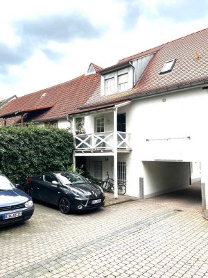 DA-City...RUHIG&ZENTRAL...große 1 Zimmer-Wohnung...Balkon...Pkw-Platz...EBK