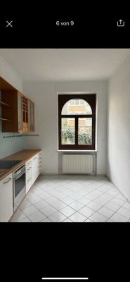 Großzügige 3-Zimmer-Wohnung im Erdgeschoss mit Einbauküche – Offenbach Nordend