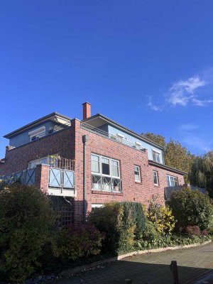 Lichtdurchflutete  3 Zimmer Wohnung in Luthe incl. Küche, Balkon und Garage