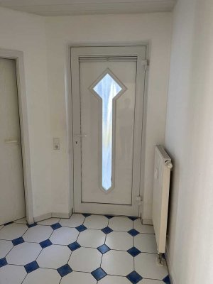 Geschmackvolle 3,5-Zimmer-EG-Wohnung mit Einbauküche in ruhiger Lage in Ingersheim