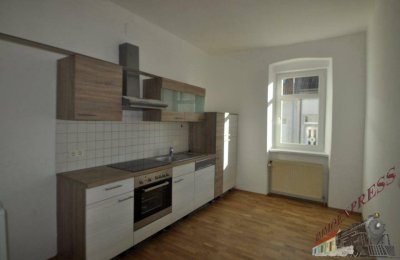 Erstbezug nach Sanierung: Sonnige 2-Zimmer-Wohnung in der Nähe des EKZ Traisenparks