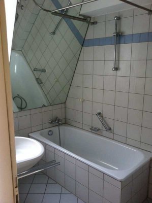 Offene 2-Zimmer Maisonette- Galerie - Wohnung mit Dachterasse in Alt-Perlach