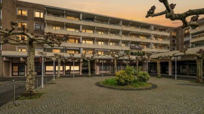 Großzügige 4-Zimmer-Wohnung mit Balkon und zwei Bädern in ruhigem MFH