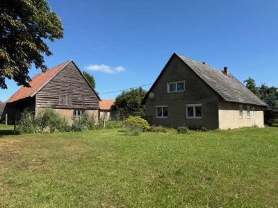 Gemütliches Einfamilienhaus mit viel Nebengelass in ruhiger Dorflage