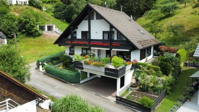 ***NEUER PREIS*** - Großzügig, modern und naturnahe Schwarzwald-Lage