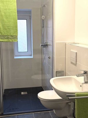 Erstbezug nach umfassender Sanierung mit Duschbad