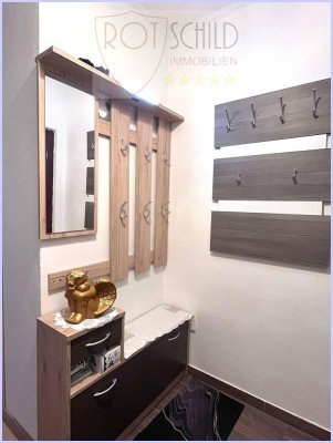 Traumwohnung zum Einziehen! Wunderschön saniert, 2 Schlafzimmer, Küche, WZ, Loggia, Keller, Parkpltz