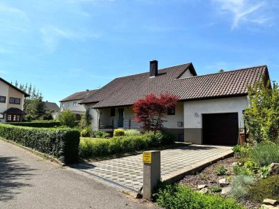 Einfamilienhaus mit traumhaftem Garten und modernem Komfort in ruhiger
