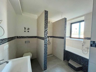 NEU ++ Große Familienwohnung ++ ERSTBEZUG ++ TOP ENERGIE-EFFIZIENZ ++ Gehobene Ausstattung ++ Balkon