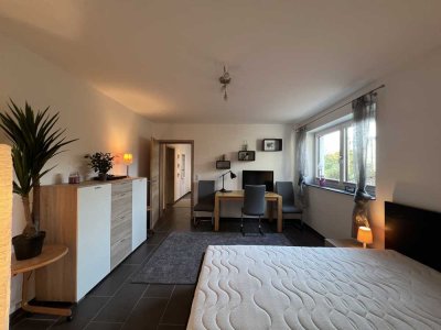 Völlmöblierte 1-Zimmer-Wohnung mit Terrasse und EBK in Pegnitz