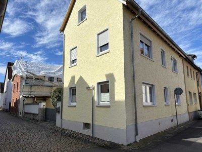 Provisionsfrei - Attraktives 7-Zimmer Haus mit effizienter Raumaufteilung mitten in Großostheim