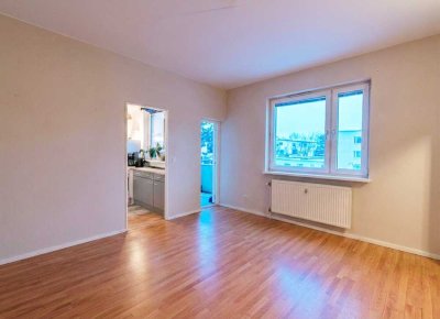Langfristige Wertanlage in Spandau: Vermietetes 1-Zimmer-App. mit sonnigem Südbalkon & Stellplatz
