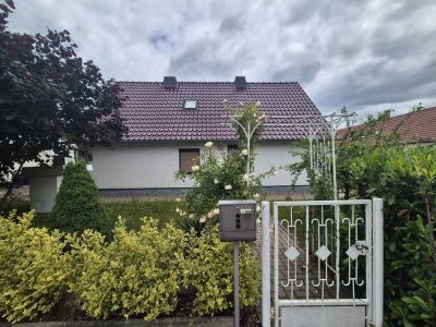 Einfamilienhaus mit 3 Schlafzimmern und Garage ab sofort in Kölleda zu vermieten!