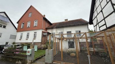 MODERNISIERT & AUSBAUFÄHIG – RUHIG GELEGEN