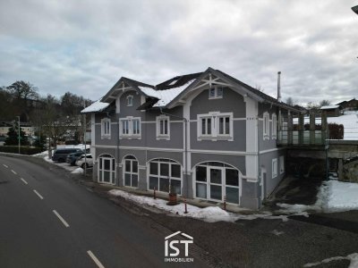 Geinberg - Zweiparteienhaus im Ortskern