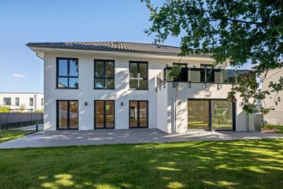 Provisionsfrei! Exklusive 10-Zimmer-Villa mit 530 m² Wohnfläche & hochwertigem Interieur in Potsdam
