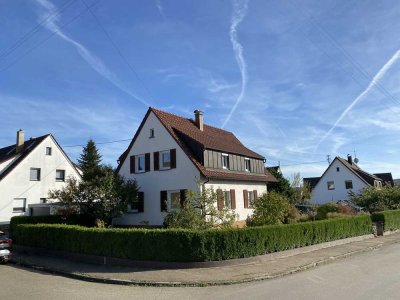 Einfamilienhaus mit großem Garten