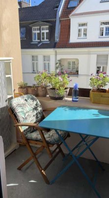Denkmalgeschützte Altbau 4-Zimmer-Wohnung mit zwei Balkonen in der Altstadt