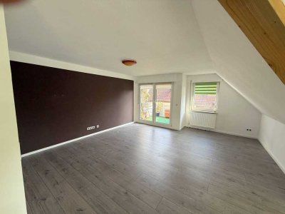 schöne Balkonwohnung+ ca. 70 qm Nutzfläche zu verkaufen
