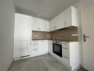 Traumhafte 2 Zimmer Dachgeschoßwohnung - Erstbezug nach Komplettsanierung