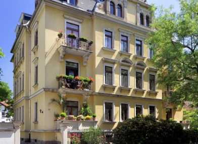 *Maisonette-Wohnung mit EBK in Dresden-Striesen*