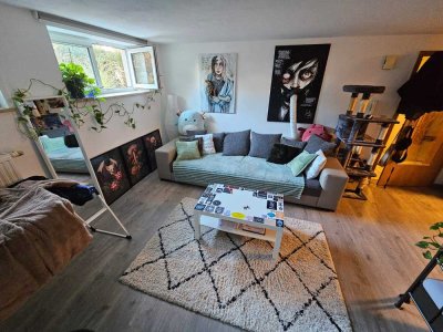 Ruhige 1-Raum-Souterrain-Wohnung mit Terrasse in Neuburg an der Donau