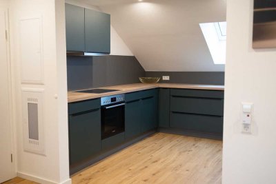 Exklusive 3-Zimmer-DG-Wohnung mit gehobener Ausstattung zur Zwischenmiete 01.11.2025 - 31..03.2026