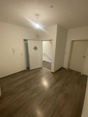 Helle 4-Zimmer-Wohnung mit Balkon in Ehingen-Schlechtenfeld(Donau)